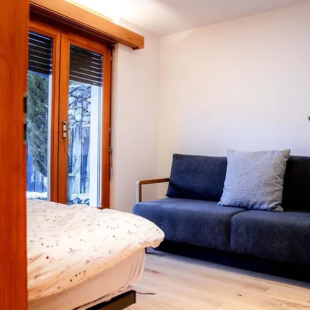 Lejlighed Stylish Lakeview Balcony & Free Parking *