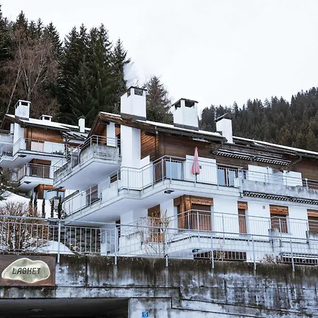 Stylish Lakeview Balcony & Free Parking アパート *