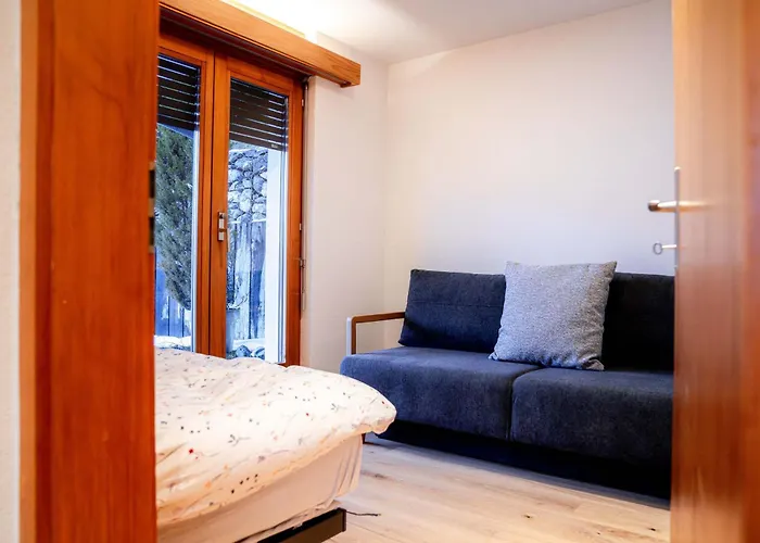 Apartamento Stylish Lakeview Balcony & Free Parking *