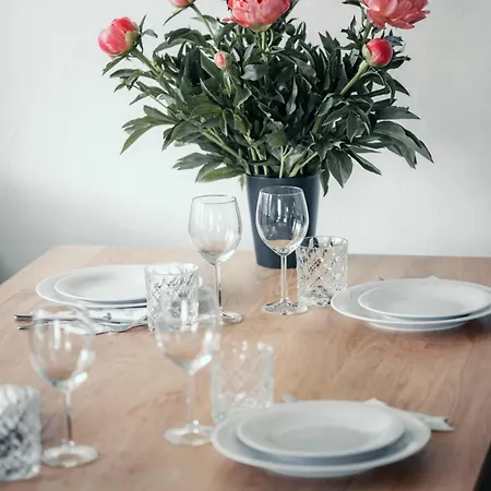 Apartment Stylish Lakeview Balcony & Free Parking Laax