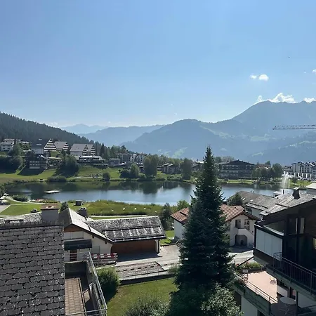 Stylish Lakeview Balcony & Free Parking *