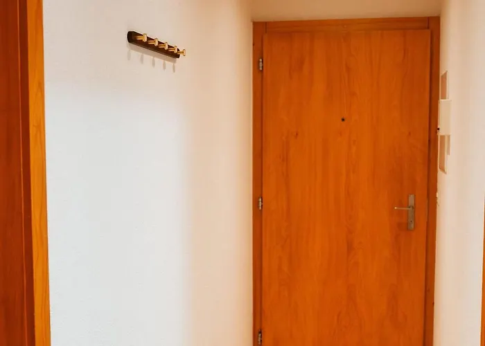 דירה Stylish Lakeview Balcony & Free Parking *