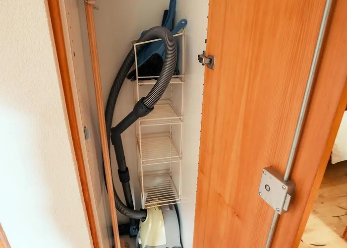 Stylish Lakeview Balcony & Free Parking * לאקס